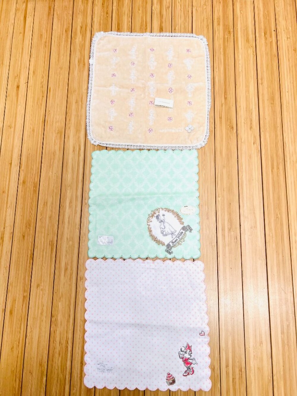 2-Disney Hand Towel Snowhite & Minnie Mouse 10" +1 Anteprima ballerina 11" (47 - Picture 6 of 12